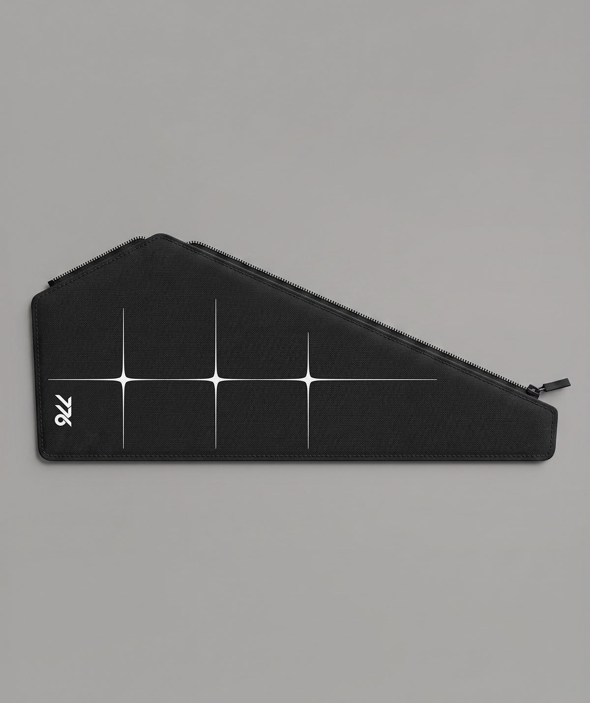 Unisex 776BC Motion Pro Tour Duffel Bag - Black/White
